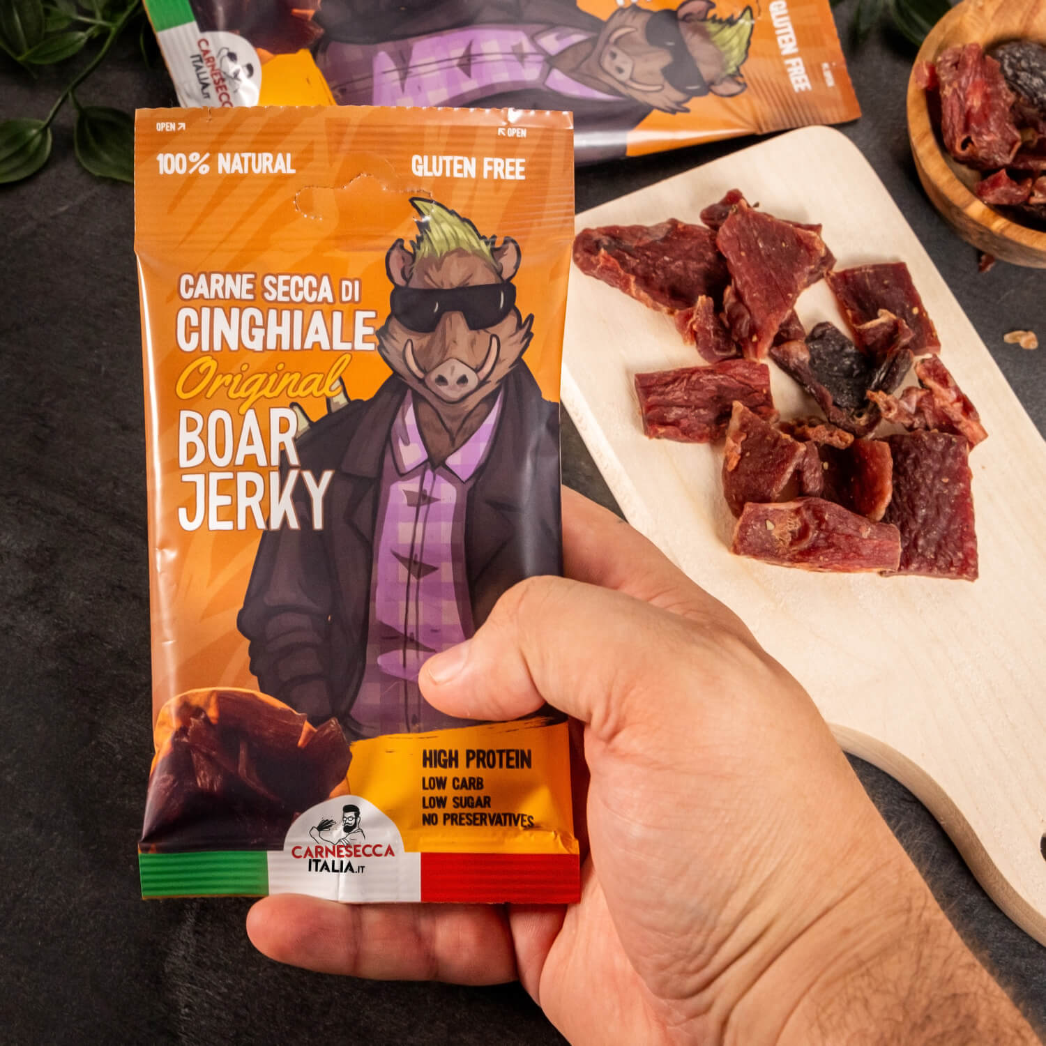 Carne secca di cinghiale 25g carneseccaitalia.it carne essiccata alto contenuto proteico chips italiane